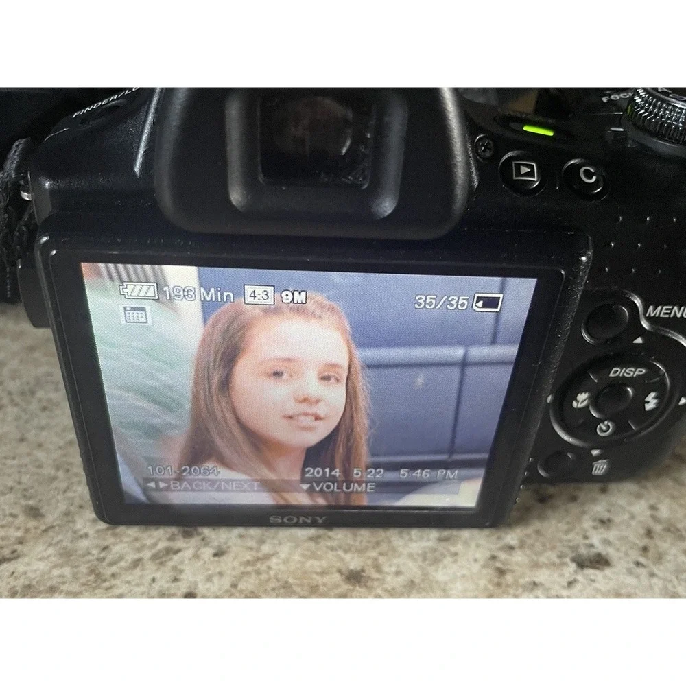 PARTS ONLY ‼️ SONY CYBERSHOT DSC-HX1‎ DIGITAL CAMERA 9.1 MEGAPIXEL 20 ZOOM READ